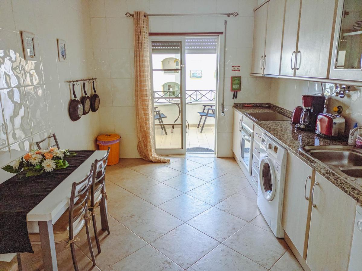 Two Bedroom Apartment - 110M2, Ac, Terrace, Wi-Fi Lagos Kültér fotó