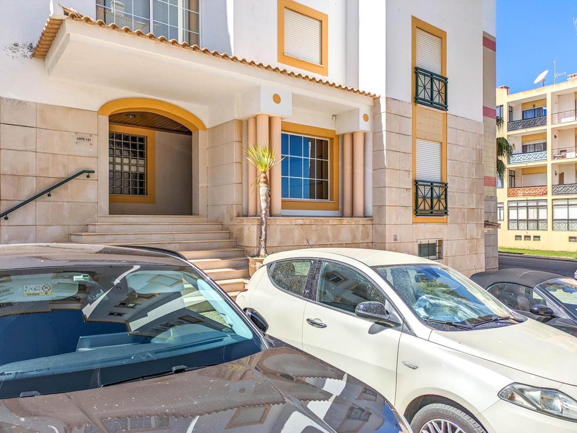 Two Bedroom Apartment - 110M2, Ac, Terrace, Wi-Fi Lagos Kültér fotó